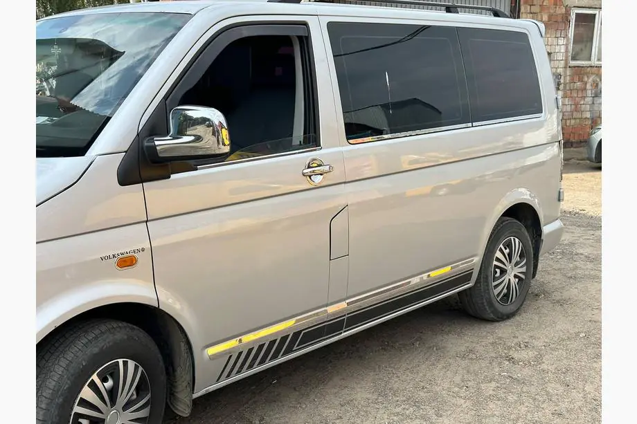 Volkswagen T5 Multivan 2003–2010 гг. Нижние молдинги окон (6 частей, нержавейка) Image