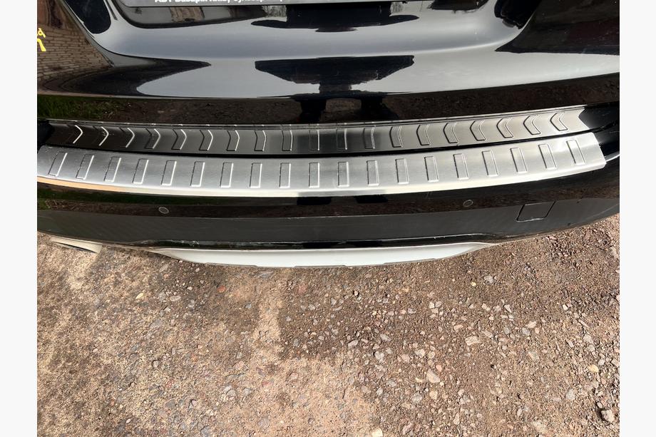 Накладка на задний бампер из нержавеющей стали Carmos Image Накладка на задний бампер из нержавеющей стали Carmos Image