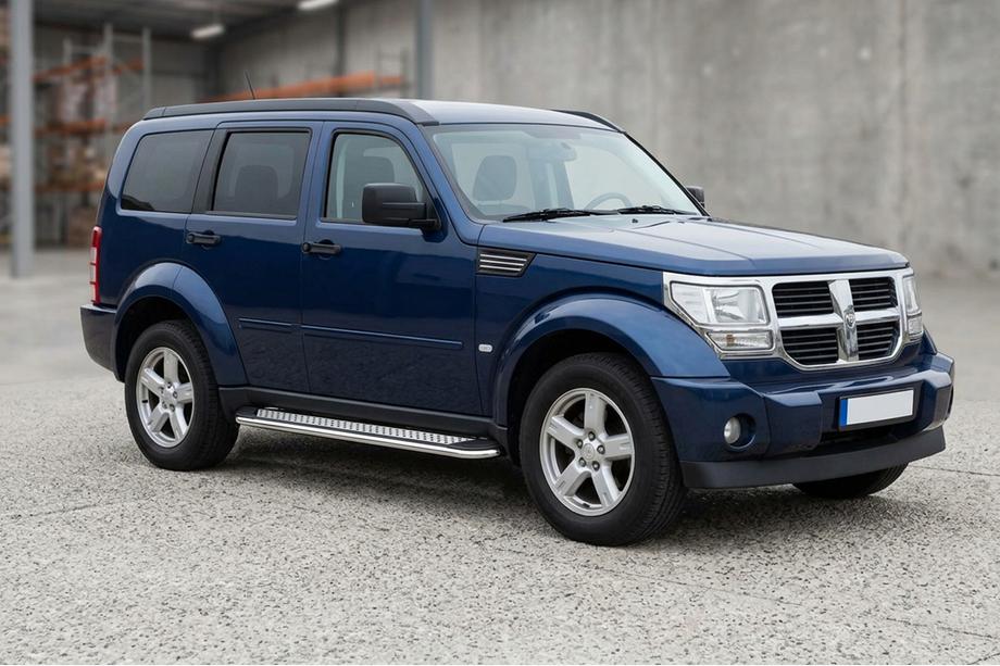 Dodge Nitro 2006-2011 гг. Боковые Подножки Maydos V2 (2 шт., Алюминий и Нержавейка) Image
