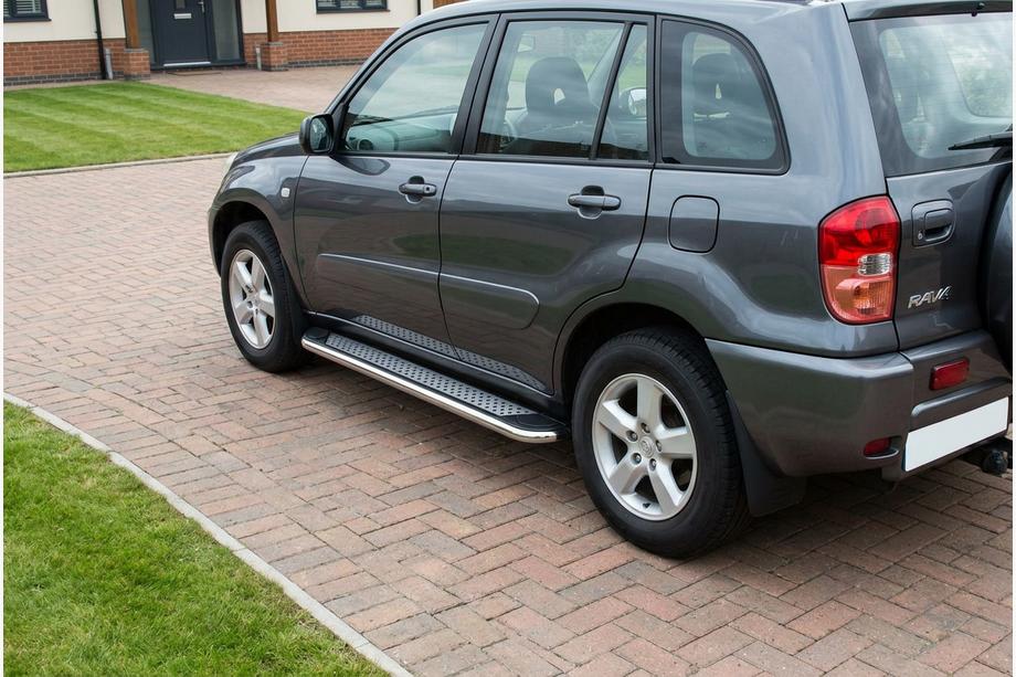 Toyota Rav 4 2001-2005 гг. Боковые Подножки Maydos V2 (2 шт., Алюминий и Нержавейка) Фото 1