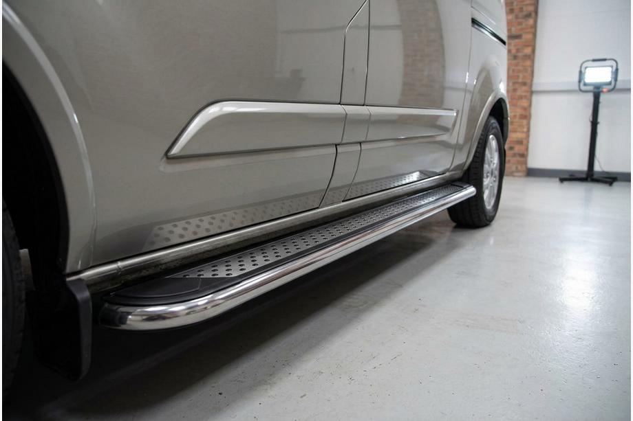 Ford Custom 2013-2022 гг. Боковые Подножки Maydos V2 (2 шт., Алюминий и Нержавейка) Короткая База Фото 1