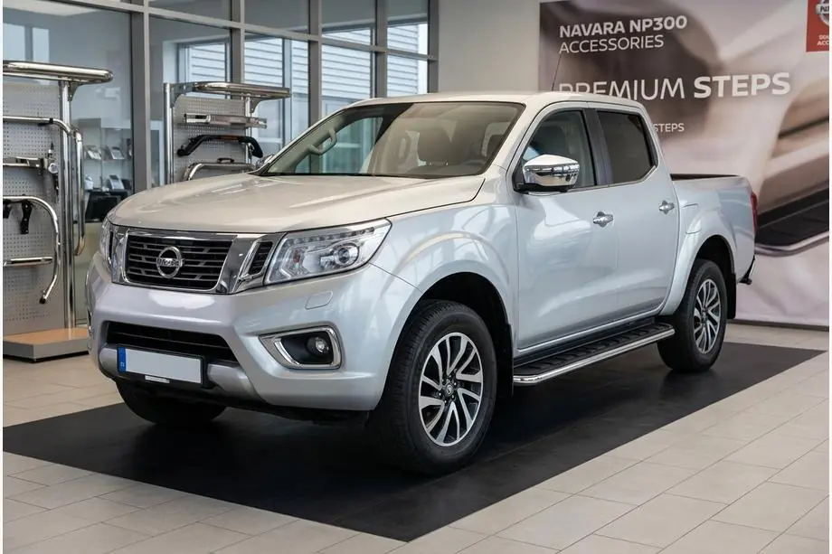 Nissan Navara/NP300 2016- гг. Боковые Подножки Maydos V1 (2 шт., Алюминий) Фото 1