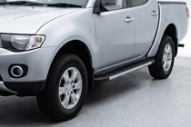 Fiat Fullback 2016- гг. Боковые Подножки Duru (2 шт., Алюминий) фото 1