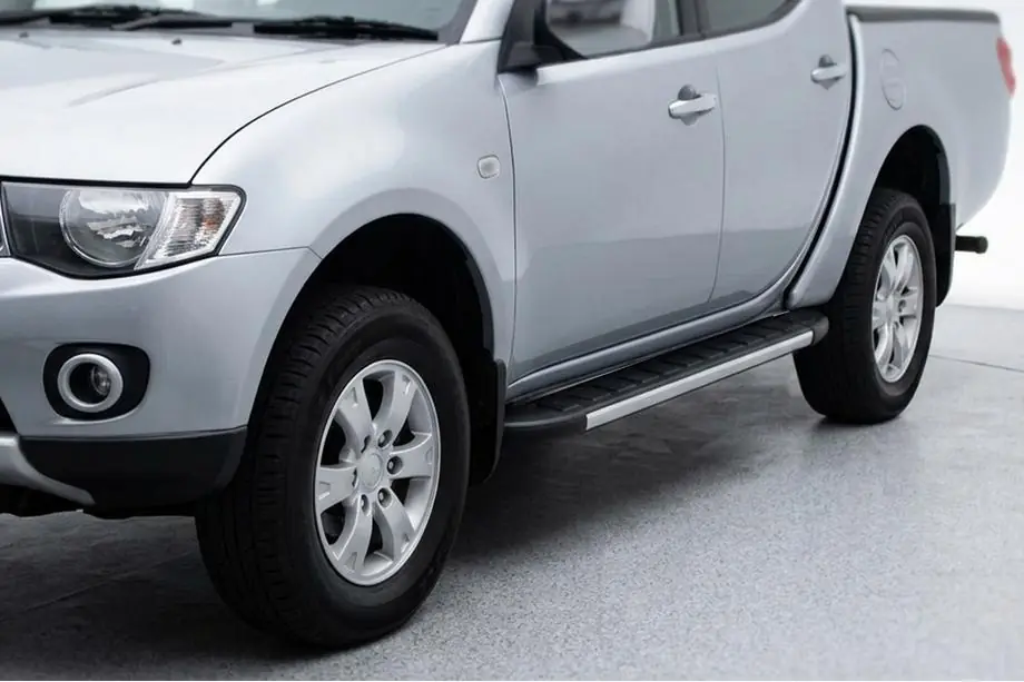 Fiat Fullback 2016- гг. Боковые Подножки Duru (2 шт., Алюминий) Image