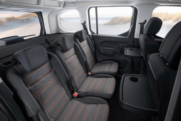 Обзор компактвэна Opel Combo Life нового поколения фото 5