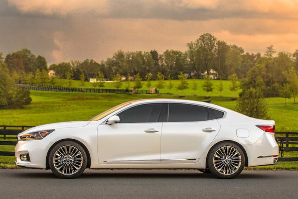 Седан Kia Cadenza: солидность, комфорт и премиальное качество фото 8