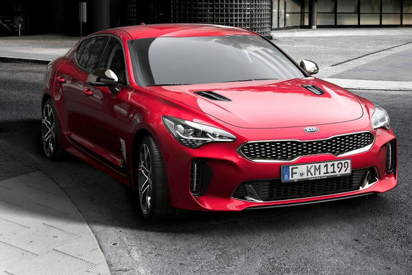 Kia Stinger: лифтбэк со спортивными повадками фото 3