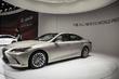 Седан седьмого поколения Lexus ES