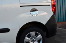 Fiat Doblo II 2010-2022 гг. Накладка на лючок бензобака OmsaLine нержавейка фото 3