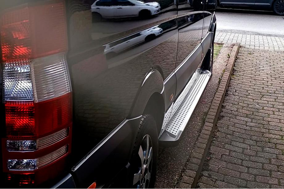 Volkswagen Crafter 2006-2016 гг. Боковые Подножки Allmond Grey (2 шт., Алюминий) Фото 3