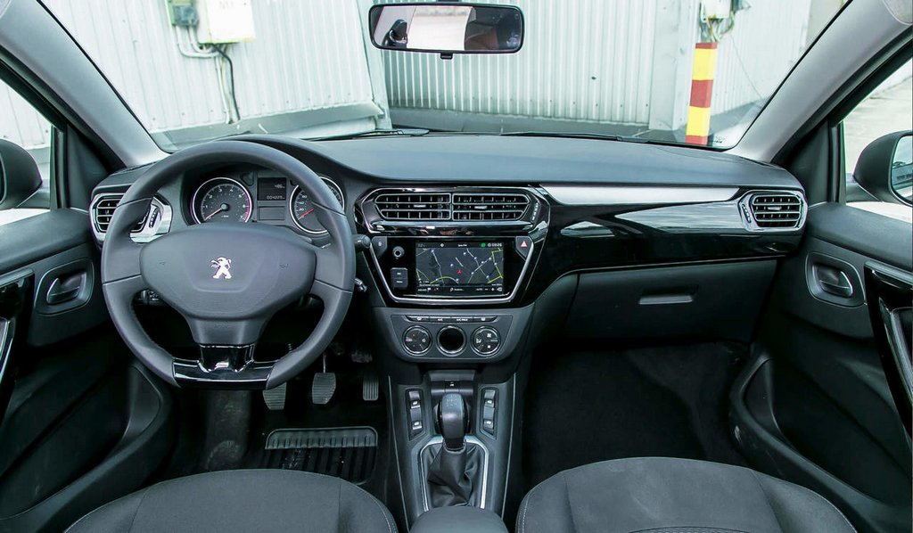 Обзор обновленного седана Peugeot 301