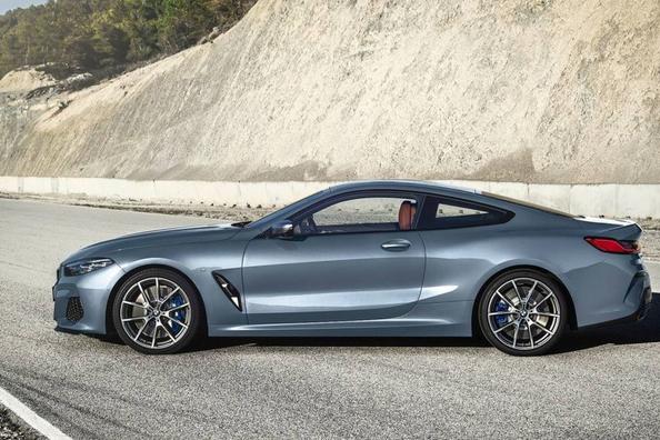 Обзор нового полноприводного купе BMW 8-Series фото 3