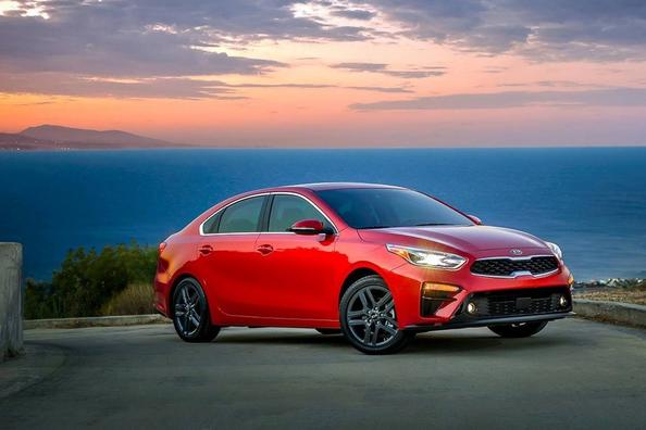 Седан Kia Cerato четвертой генерации