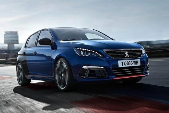 Обзор заряженного хэтчбека Peugeot 308 GTi фото 5