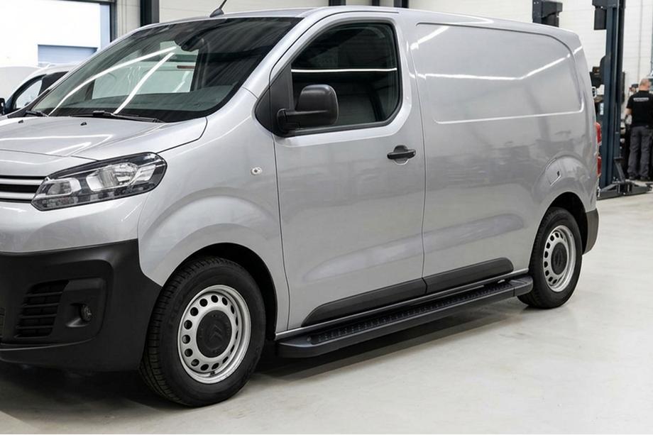 Citroen Jumpy/Dispatch 2017- гг. Боковые Подножки Allmond Black (2 шт., Алюминий) Image