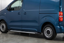 Peugeot Expert 2017- гг. Боковые Подножки Line (2 шт., Алюминий) фото 1