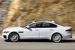 Премиальный седан Jaguar XF второго воплощения