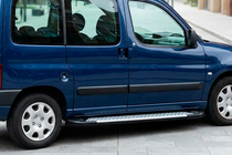 Peugeot Partner 1996-2008 гг. Боковые Подножки Allmond Grey (2 шт., Алюминий) фото 1