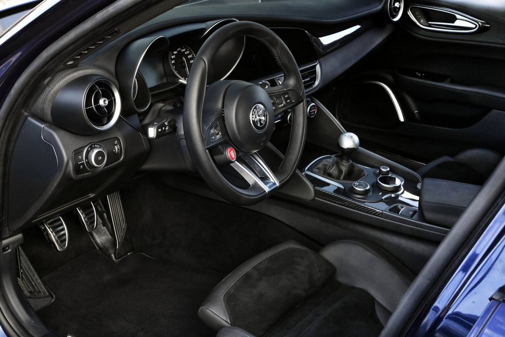 Обзор седана Alfa Romeo Giulia