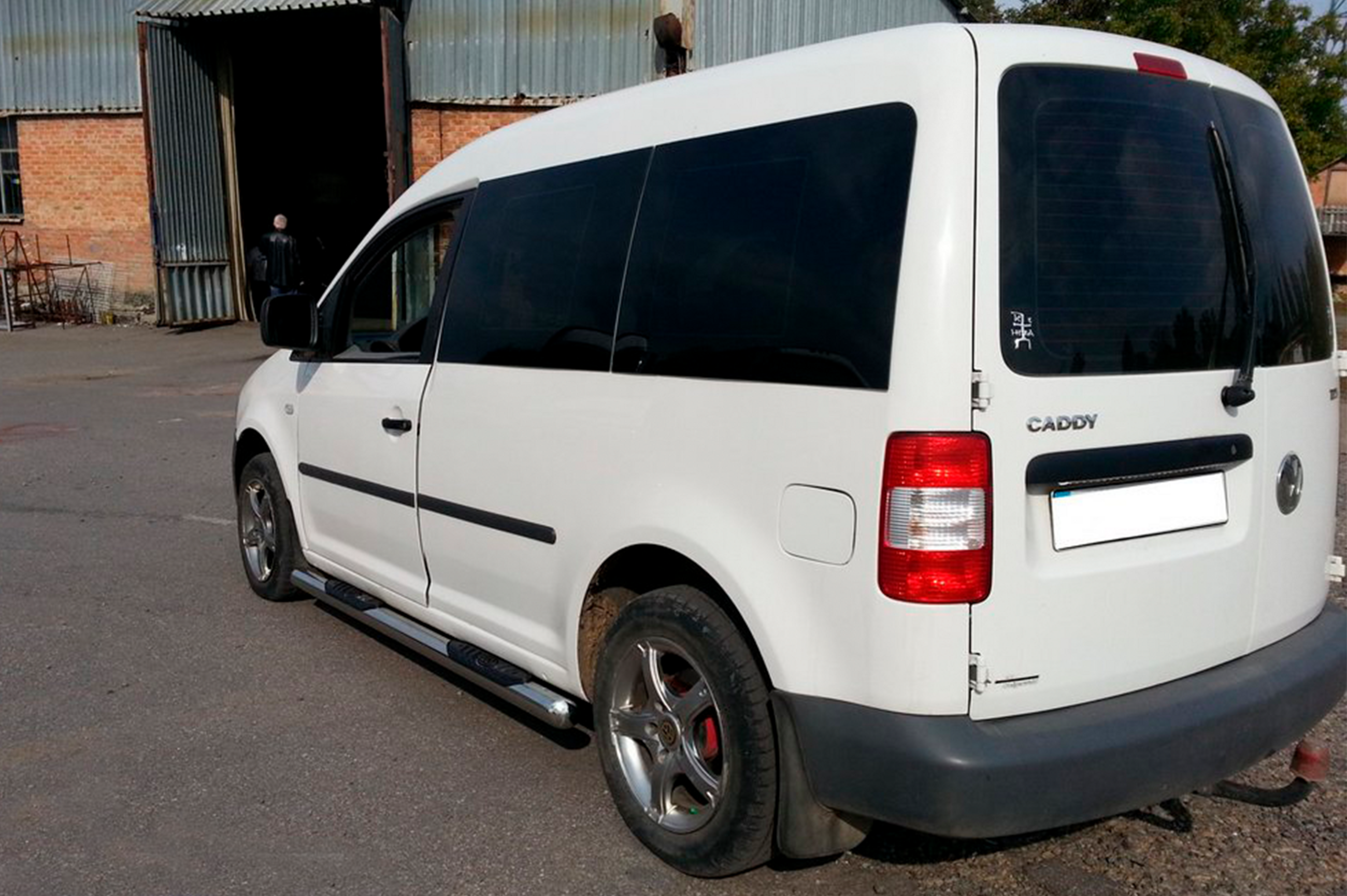 Бічні труби BB002 (2 шт., нерж) 60 мм, Стандартна база для Volkswagen Caddy 2015-2020 рр - фото 2