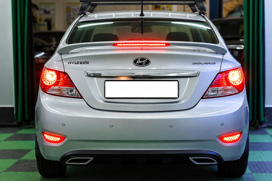 Hyundai Accent 2011-2017 гг. Спойлер Niken V2 (под покраску) Image
