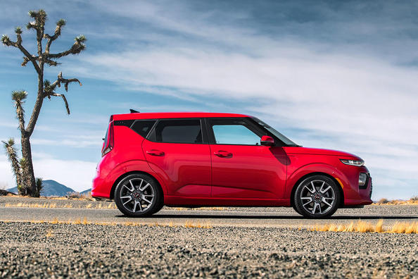 Обзор нового поколения KIA Soul фото 2