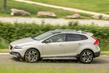 Обзор внедорожной версии хэтчбека Volvo V40 Cross Country