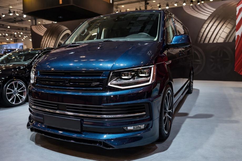 Volkswagen T6 2015-2024 гг. Накладка на передний бампер ABT Original 2015-2018 (грунт под покраску) Image