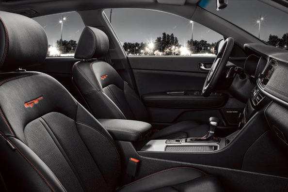 Обзор заряженного седана KIA Optima GT фото 6
