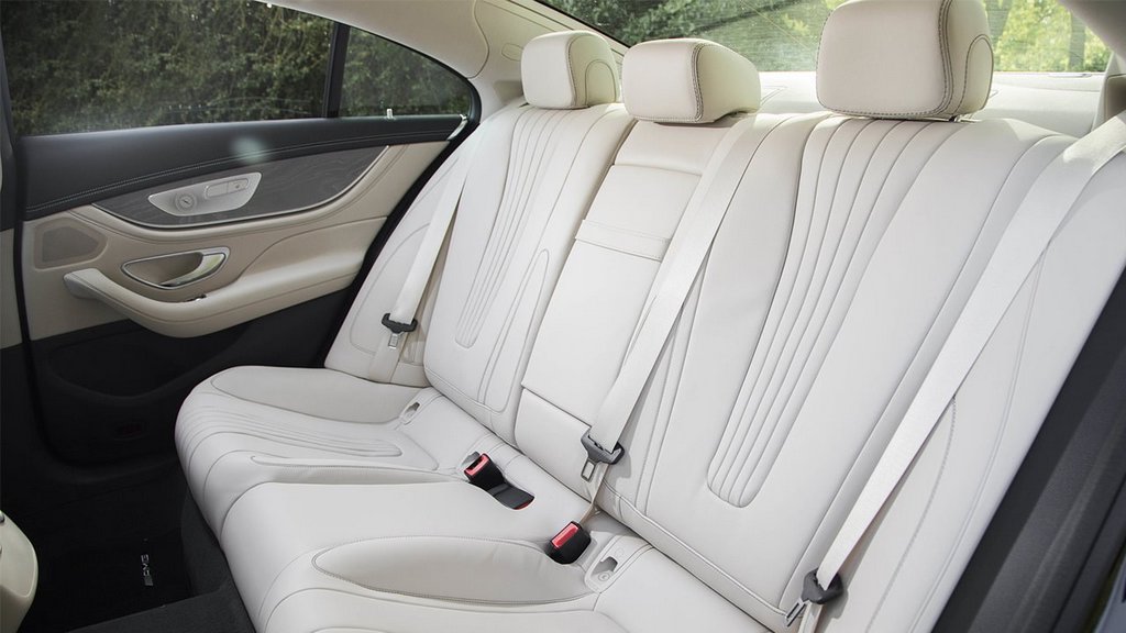 Новое поколение четырехдверного купе Mercedes-Benz CLS-Class