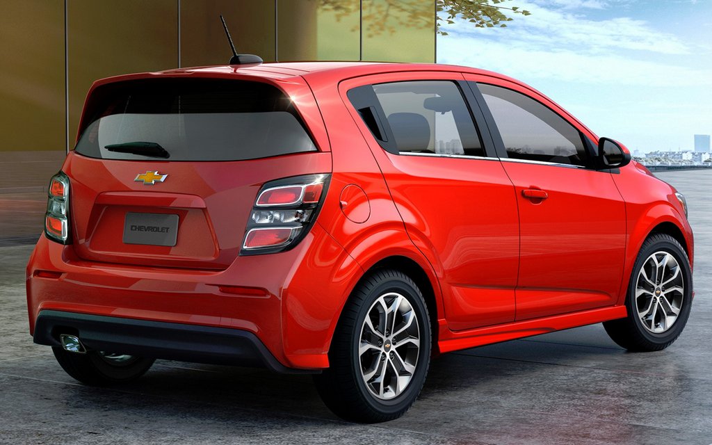 Рестайлинговый хэтчбек Chevrolet Aveo
