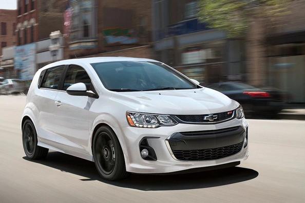 Рестайлинговый хэтчбек Chevrolet Aveo