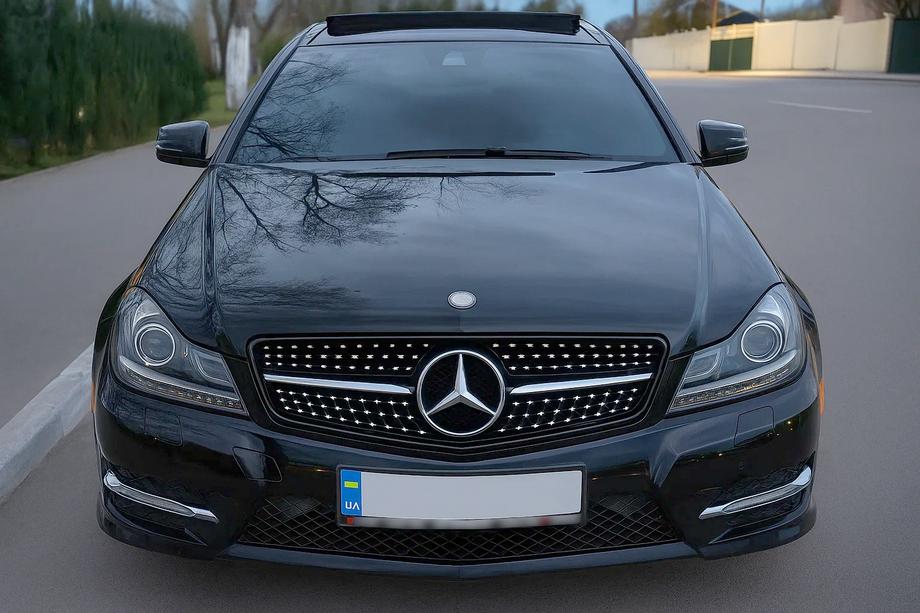 Mercedes C-class W204 2007-2015 гг. Передняя решетка Diamond Black Image