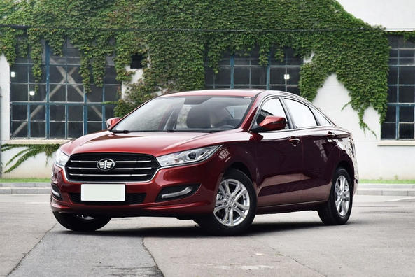 Второй обзор седана FAW Besturn B50 второго поколения