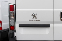 Peugeot Boxer 2006-2025 гг. Хромированные Накладки на Задние Фонари (2 шт, Нержавейка) фото 1
