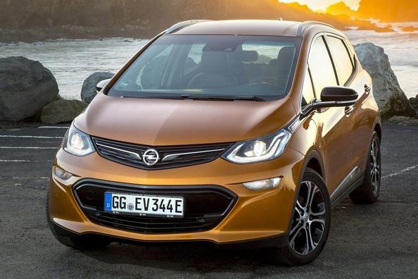 Электрический хэтчбек Opel Ampera-e