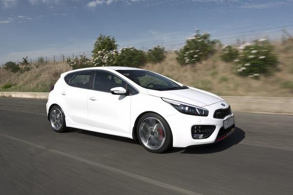 Обзор хэтчбека KIA Ceed GT фото 2