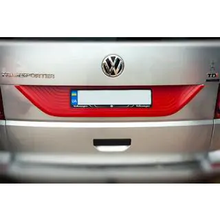 Пластиковая накладка на крышку багажника Volkswagen T6 2015-2024 гг. фото 4