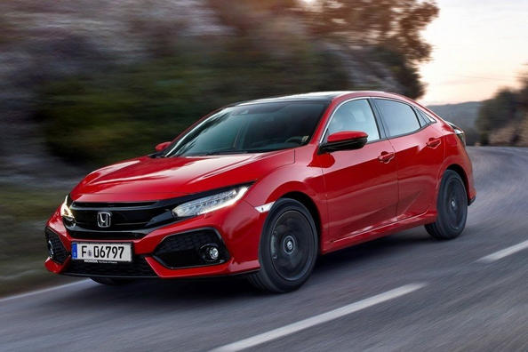 Пятидверный хэтчбек десятого поколения Honda Civic 5D фото 2