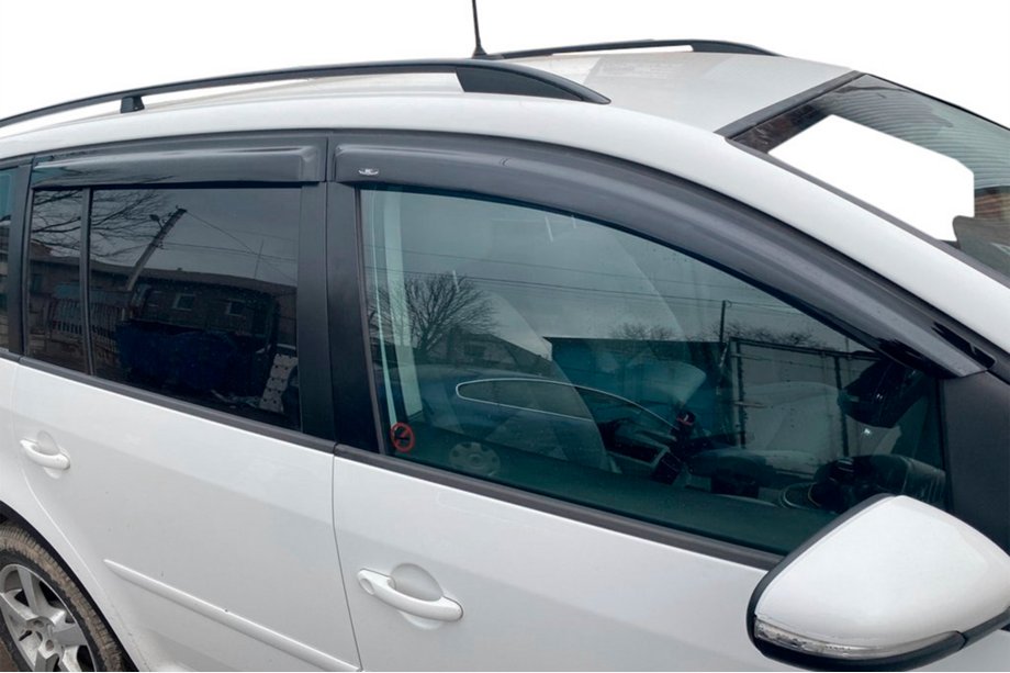 Volkswagen Touran 2010-2015 гг. Ветровики на окна (4 шт, HIC) Фото 12