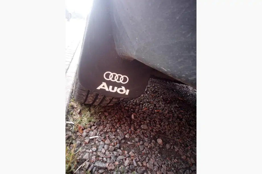 Audi 80/90 1987-1996 гг. Брызговики Premium (2 шт)