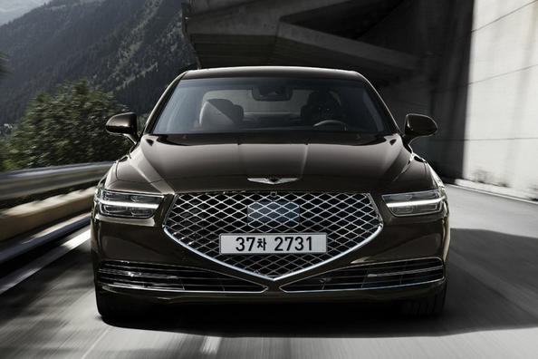 Обзор премиального седана Genesis G90