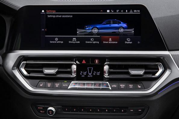 Обзор седьмого поколения седана BMW 3-Series фото 7