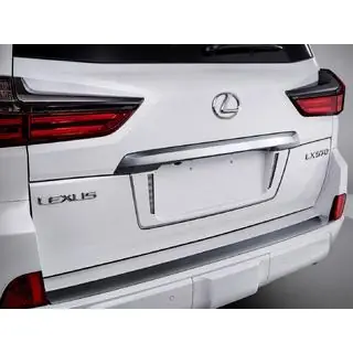 Вставка заднего бампера с хромом (2016+) Lexus LX570/450d 2008-2022 гг. фото 2
