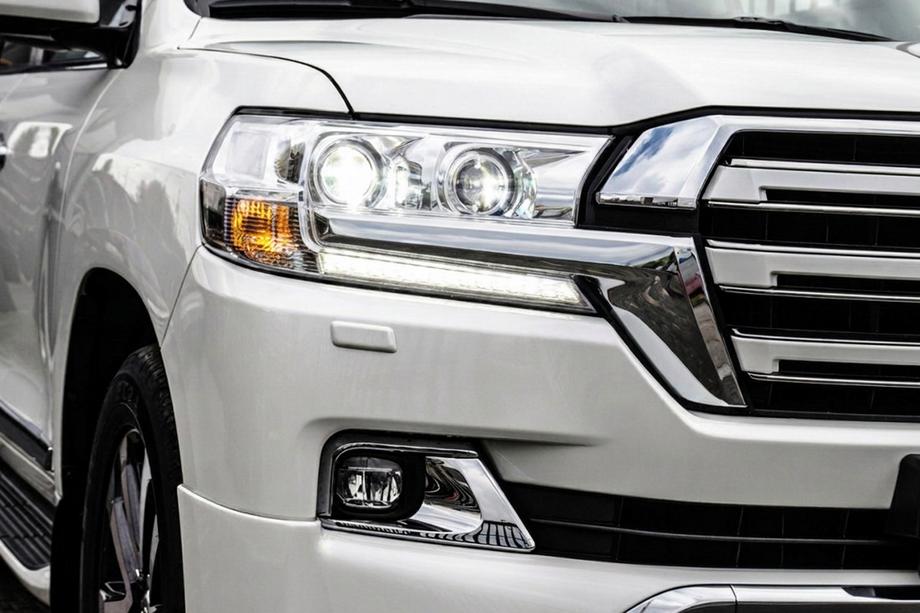 Toyota Land Cruiser 200 2007-2021 гг. Передние Фары 2016+ (Standard) Image