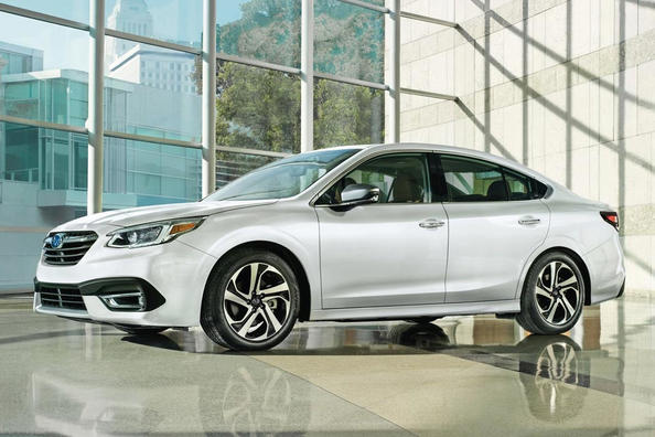 Седан Subaru Legacy 2020 модельного года