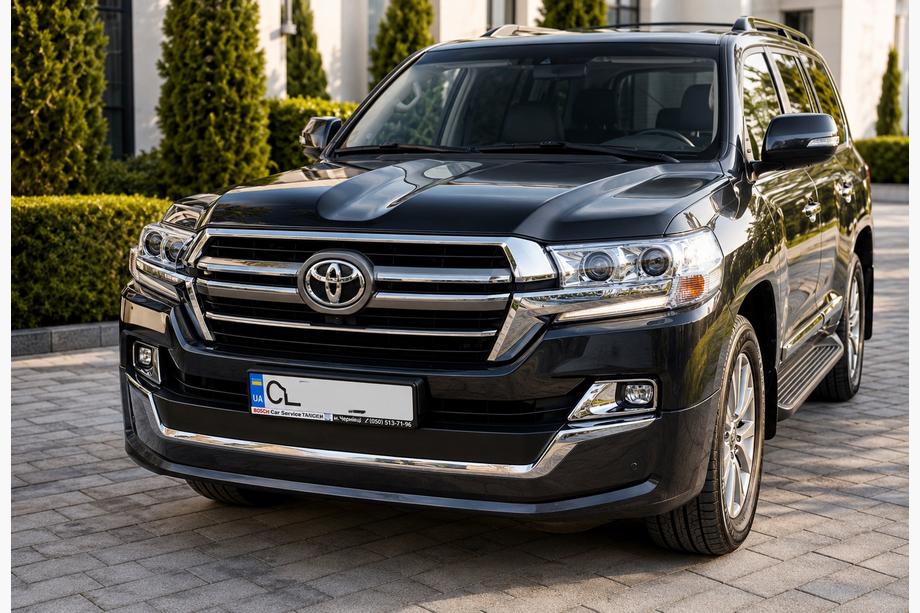 Toyota Land Cruiser 200 2007-2021 гг. Комплект обвесов 2016-2021 (Executive 2019) Фото 2