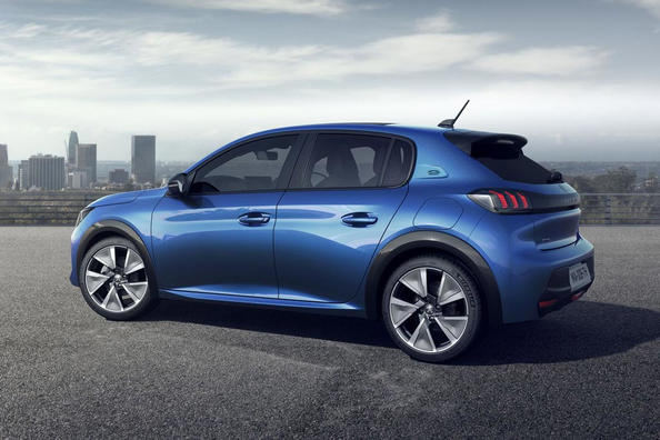 Обзор компактного хэтчбека Peugeot 208 нового поколения фото 5