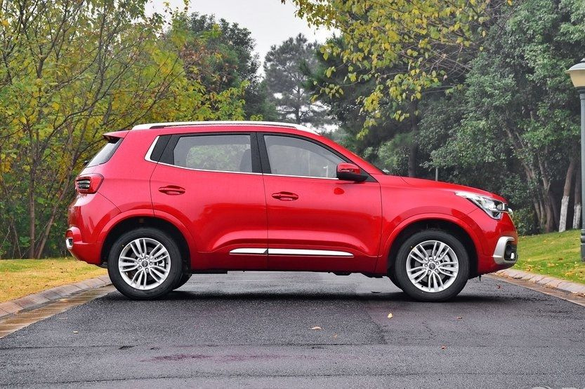 Компактный городской кроссовер Chery Tiggo 4