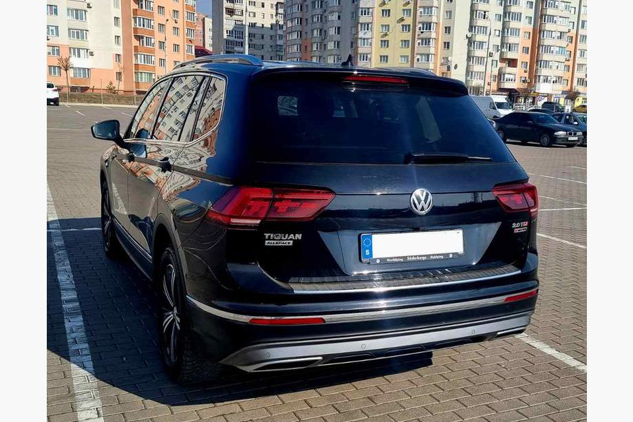 Volkswagen Tiguan 2016-2023 гг. Накладка на задний бампер нержавейка (Carmos) Фото 2